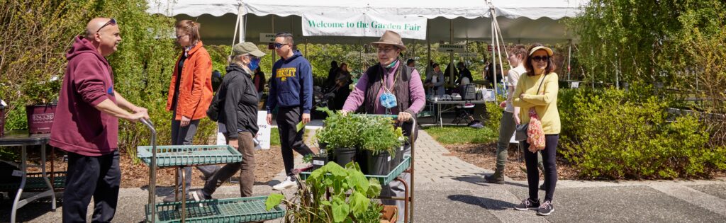 FONA Field Notes banner of Garden Fair and Plant Sale attendees
