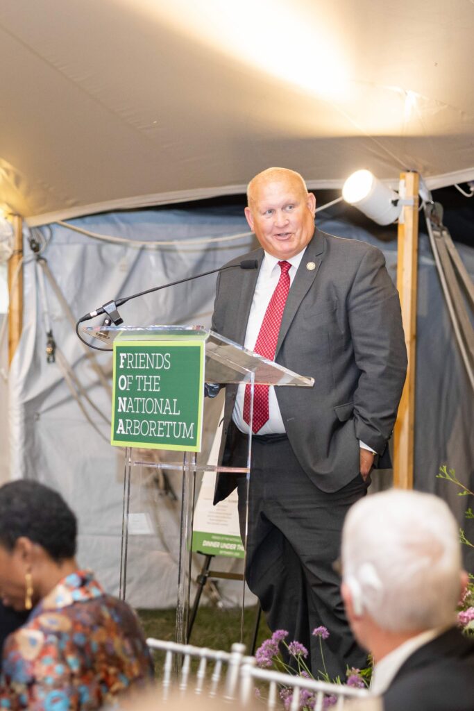 Representative Glenn Thompson (R-PA) speaking at Dinner Under the STars